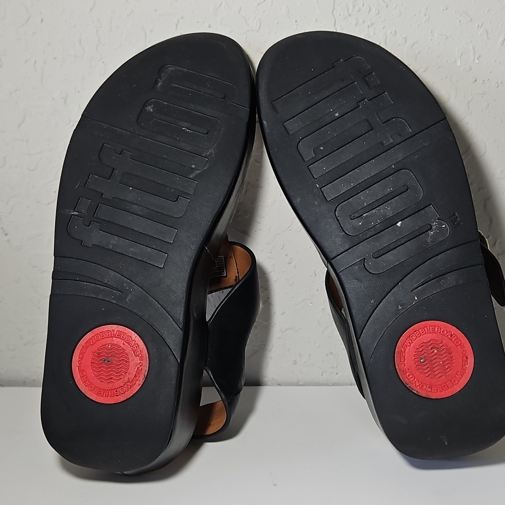 Fitflop All Leather Black With Gold Accents, Size 7 - Picture 7 of 12